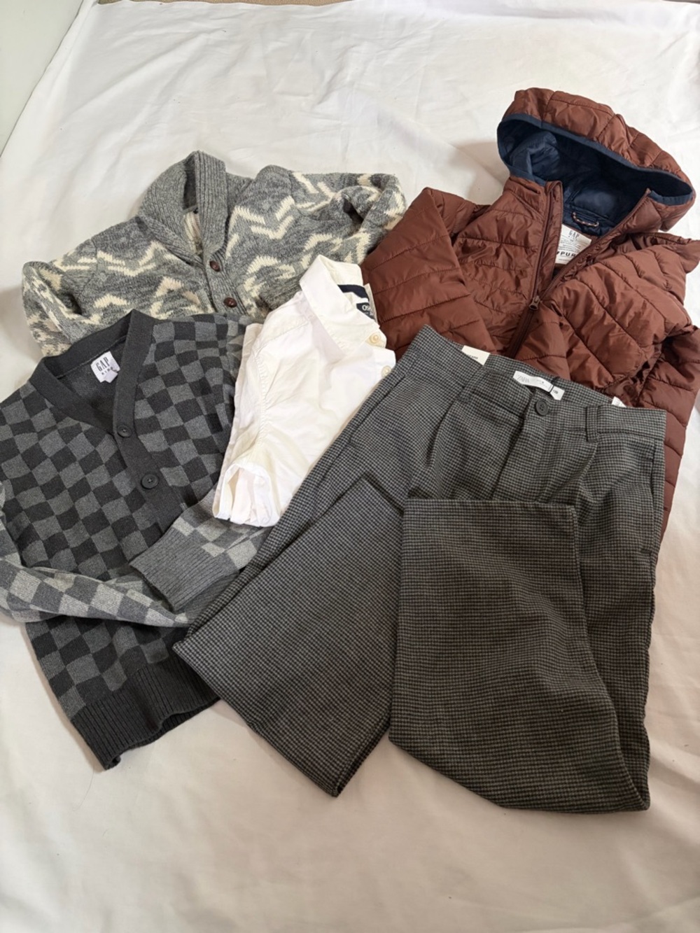 Boys size 8, 5 piece clothing bundle: GAP cardigans, GAP light puffer, Zara pant